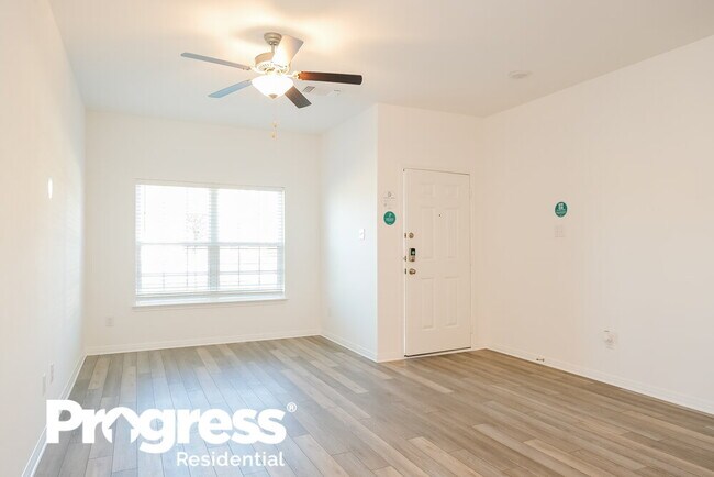 Building Photo - 14121 Hacienda Estates Dr