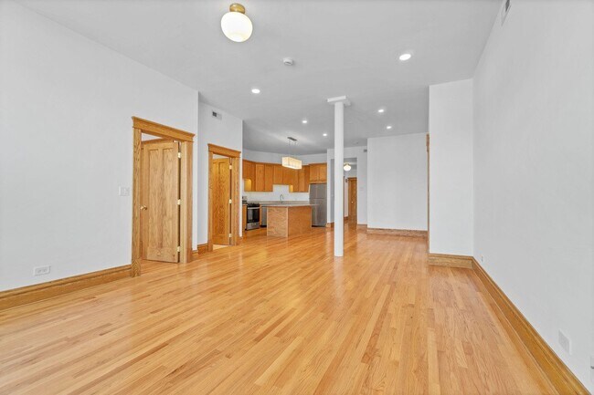 Foto del edificio - 3406 N Sheffield Ave
