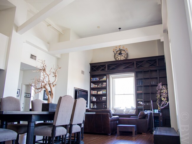 Foto del edificio - 257 S Spring St