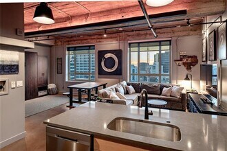 Building Photo - 710 Colorado St Building Photo - 710 Colorado St