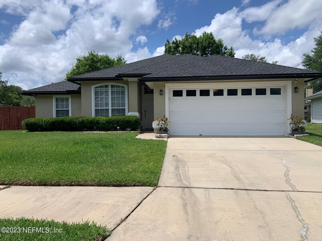 8534 Beresford Ln, Jacksonville, FL 32244 House Rental in