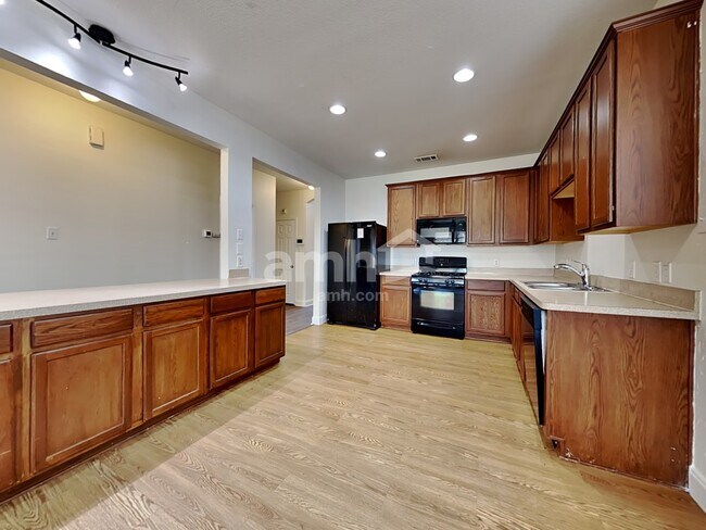 Building Photo - 4301 Summer Star Lane