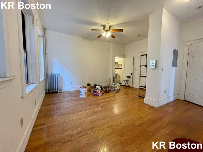 Building Photo - 1356 Commonwealth Ave