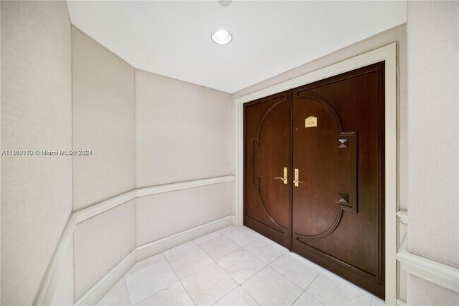 Foto del edificio - 2600 Island Blvd
