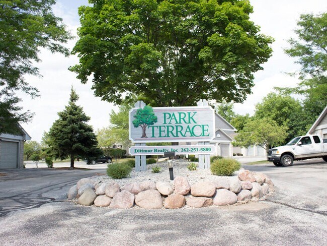 Building Photo - RENT SPECIAL - Renovated Condo Style Lower 1 Bedroom 1 Bathroom Apartment