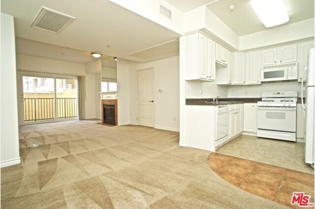 Building Photo - 1412 Colby Ave