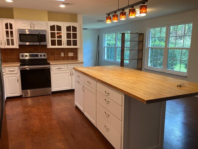 Foto del edificio - 22 Oakmont Cir