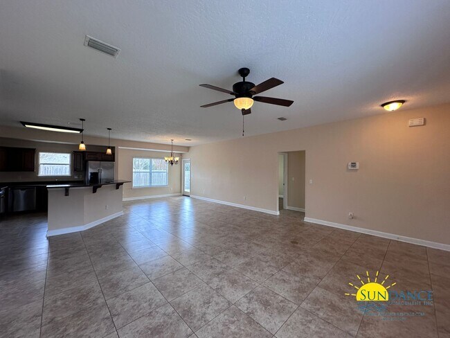 Foto del edificio - Spacious 3 Bedroom Home in Mary Esther!