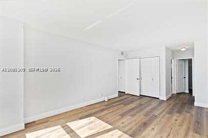 Building Photo - 2500 Parkview Dr