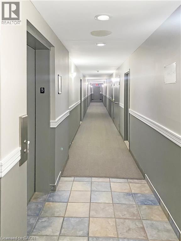 Building Photo - 65 Highland Crescent