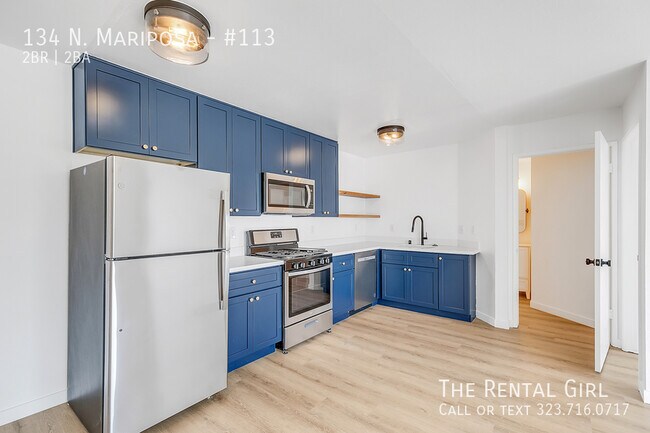 Building Photo - FULLY RENOVATED 2BR/2BA APARTMENT W/ IN-UN...