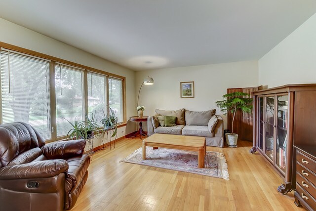 Foto del edificio - 636 Greenbriar Ln
