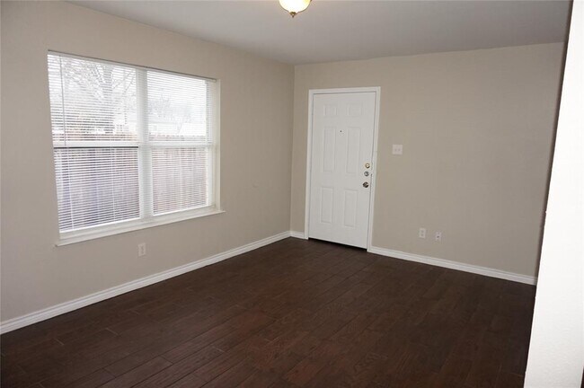 Building Photo - 2113 R W Bivens St