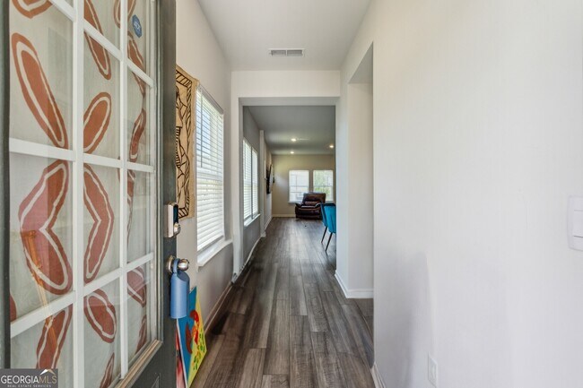 Building Photo - 658 Gabby Pt