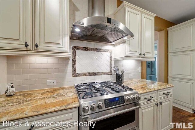 Building Photo - 5 br, 4 bath House - 315 Wrenn Meadow
