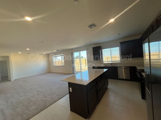 Foto del edificio - 2254 S Sylmar Ave