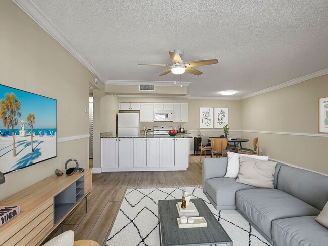 Building Photo - 5303 Summerlin Rd