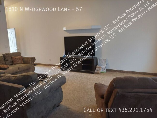 Building Photo - 2 Bedroom 1 Bathroom Apartment