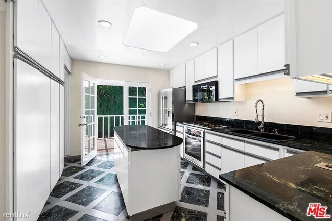 Foto del edificio - 3 br, 2.5 bath House - 9006 Lloyd Pl