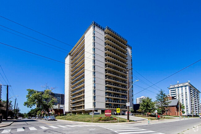 Building Photo - Blinkbonnie