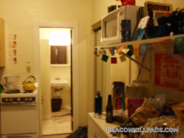 Building Photo - 40 Anderson St