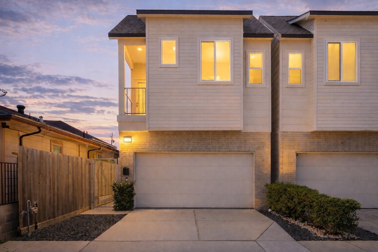 Foto del edificio - 4618 Nichols St