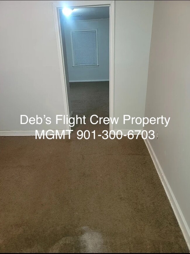 Foto del edificio - 3432 Mayflower Ave