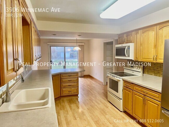 Foto del edificio - 3906 Winnemac Ave