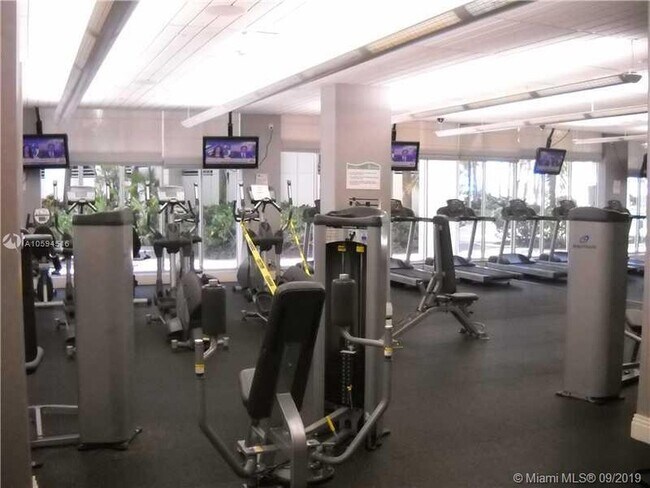 Foto del edificio - 3901 S Ocean Dr