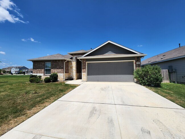 Foto del edificio - 4/2/2 Home in Heather Glen/ Fridge / Gas Cooking / Covered Back Patio / Fenced in Yard / CISD