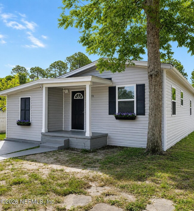 Building Photo - 1710 Rowe Ave