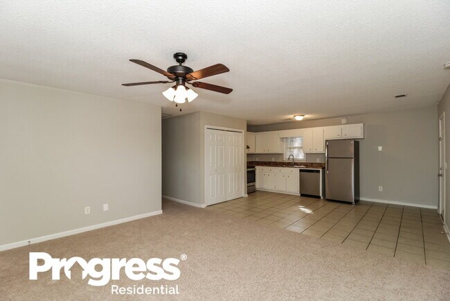 Building Photo - 13 Habersham Cir NE