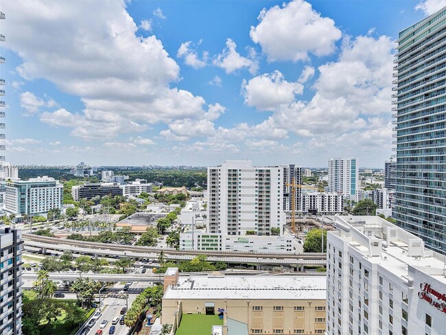 Foto del edificio - 1250 S Miami Ave