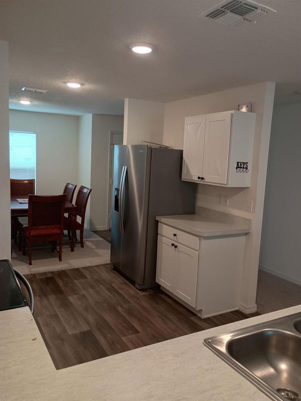 Foto del edificio - 357 SE Starfish Ave