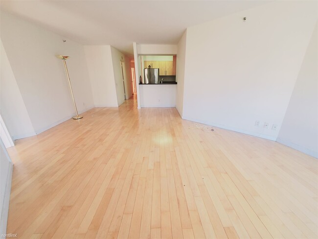 Building Photo - 1 br, 2 bath Condo - 25 Forest St Unit 3