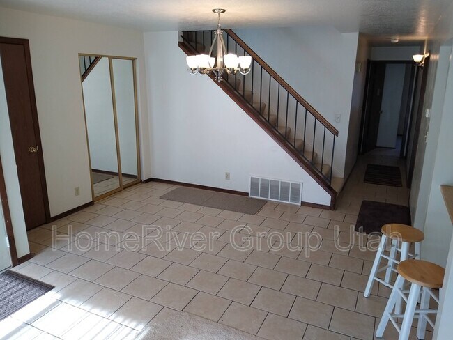 Foto del edificio - 1182 Cottonwood Hills Dr