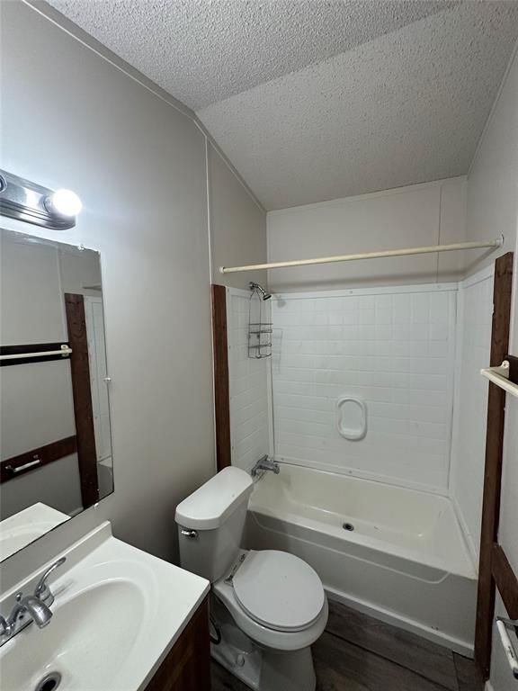 Foto del edificio - 530 Opal Ln