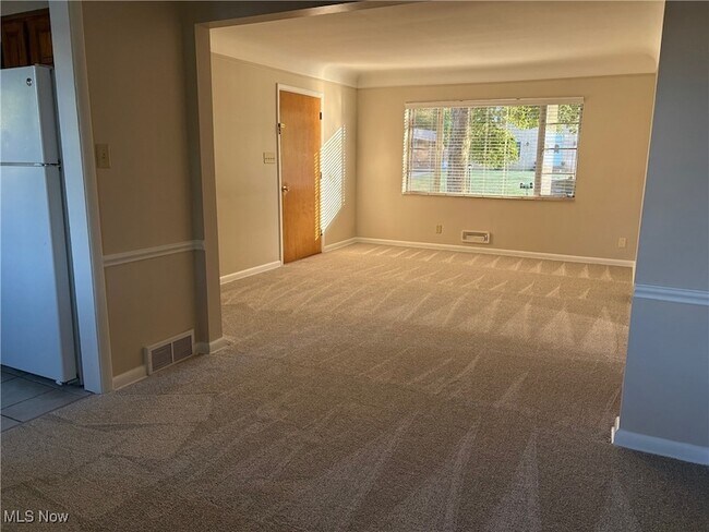 Foto del edificio - 161 Kenridge Rd