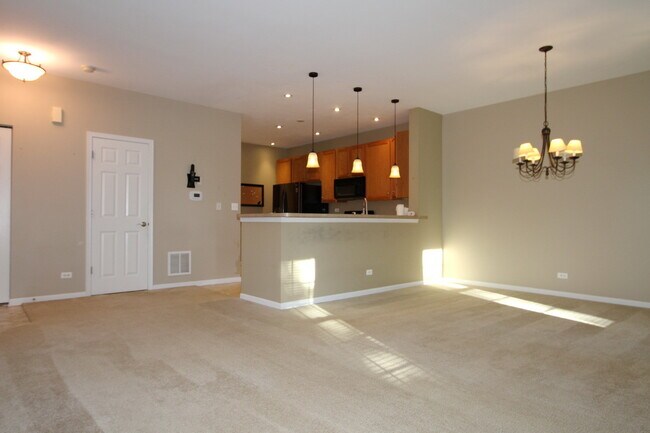 Foto del edificio - 351 Springbrook Trail S