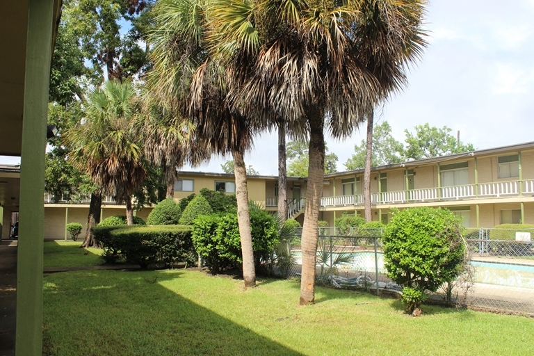 Primary Photo - Linkwood Garden Apartments