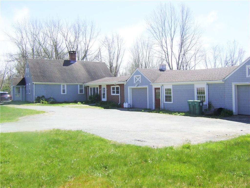 1097 Chopmist Hill Rd Unit B, Scituate, RI 02857 Room for Rent in