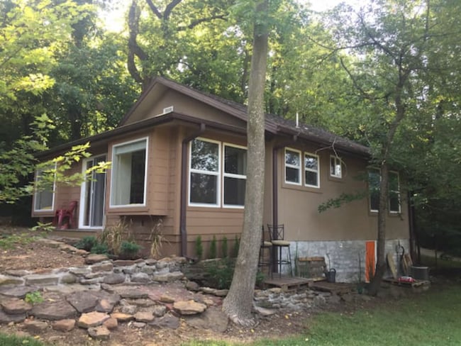 Photo - 533 W Center St (Fayetteville, AR) House