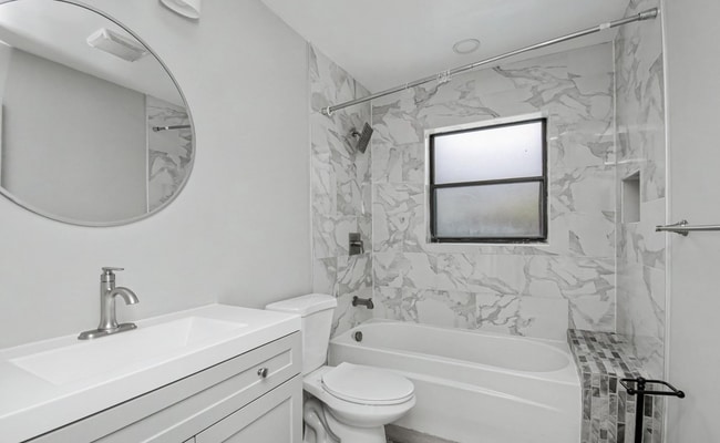 Building Photo - 7407 Silver Woods Ct