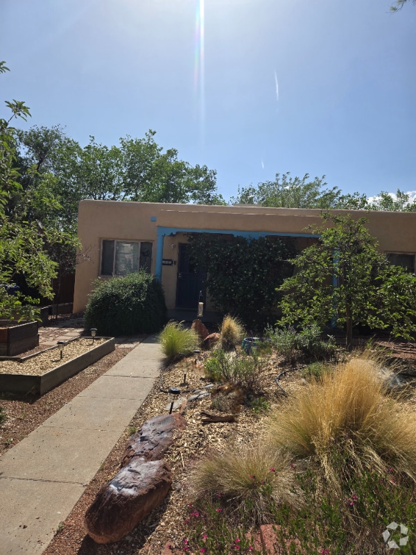 Building Photo - 1125 Lafayette Dr NE