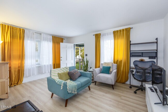 Foto del edificio - 3210 1/2 Sherwood Ave