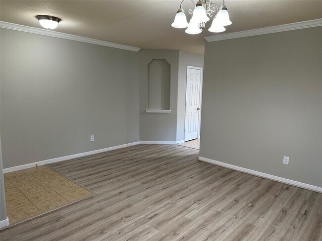 Foto del edificio - 1107 Honeysuckle Vine Dr