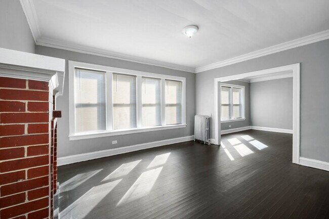 Foto del edificio - 7357 S St Lawrence Ave
