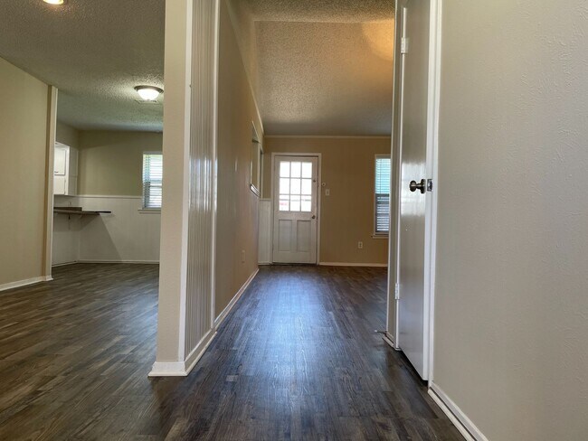 Foto del edificio - 4/2/2 North Richland HIlls
