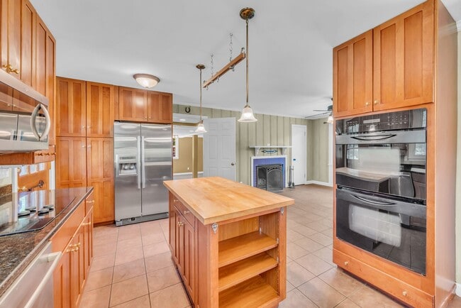 Foto del edificio - 526 Davidson Rd