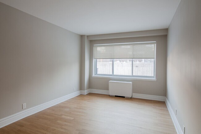 Photo du bâtiment - 4555 Av. Bonavista